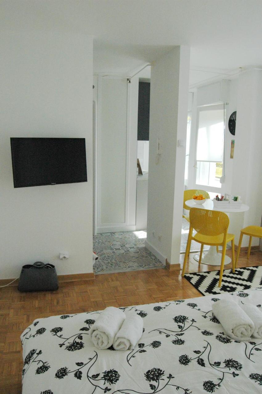 Five Appartement Belgrado Buitenkant foto