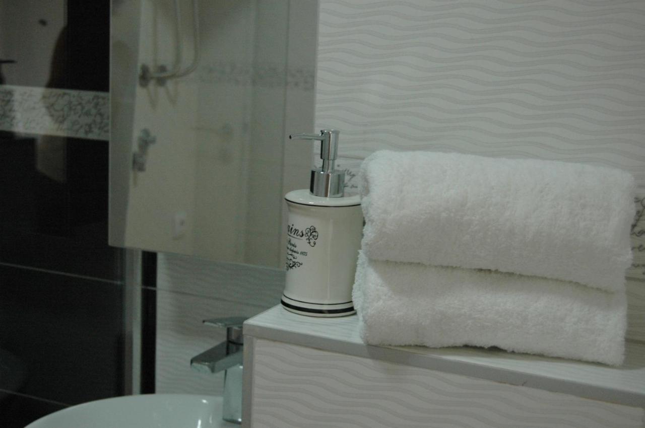 Five Appartement Belgrado Buitenkant foto